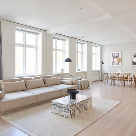 2Br In Vibrant & Colourful Nyhavn Copenhagen City Bagian luar foto